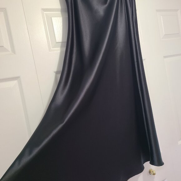 Black Satin High Waisted Maxi Skirt - Picture 4 of 5